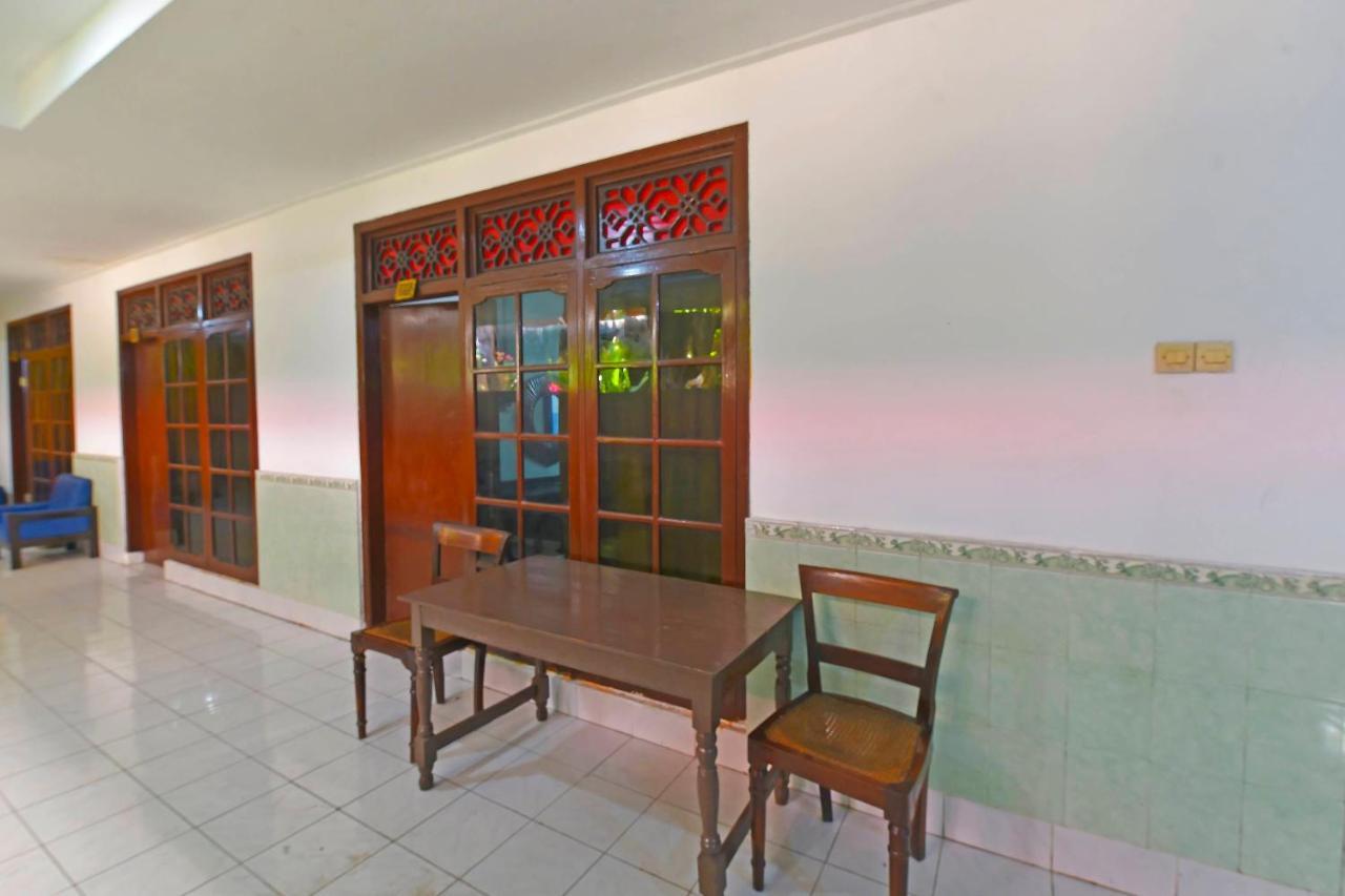 Oyo 3244 Grand Chandra Hotel Denpasar Extérieur photo