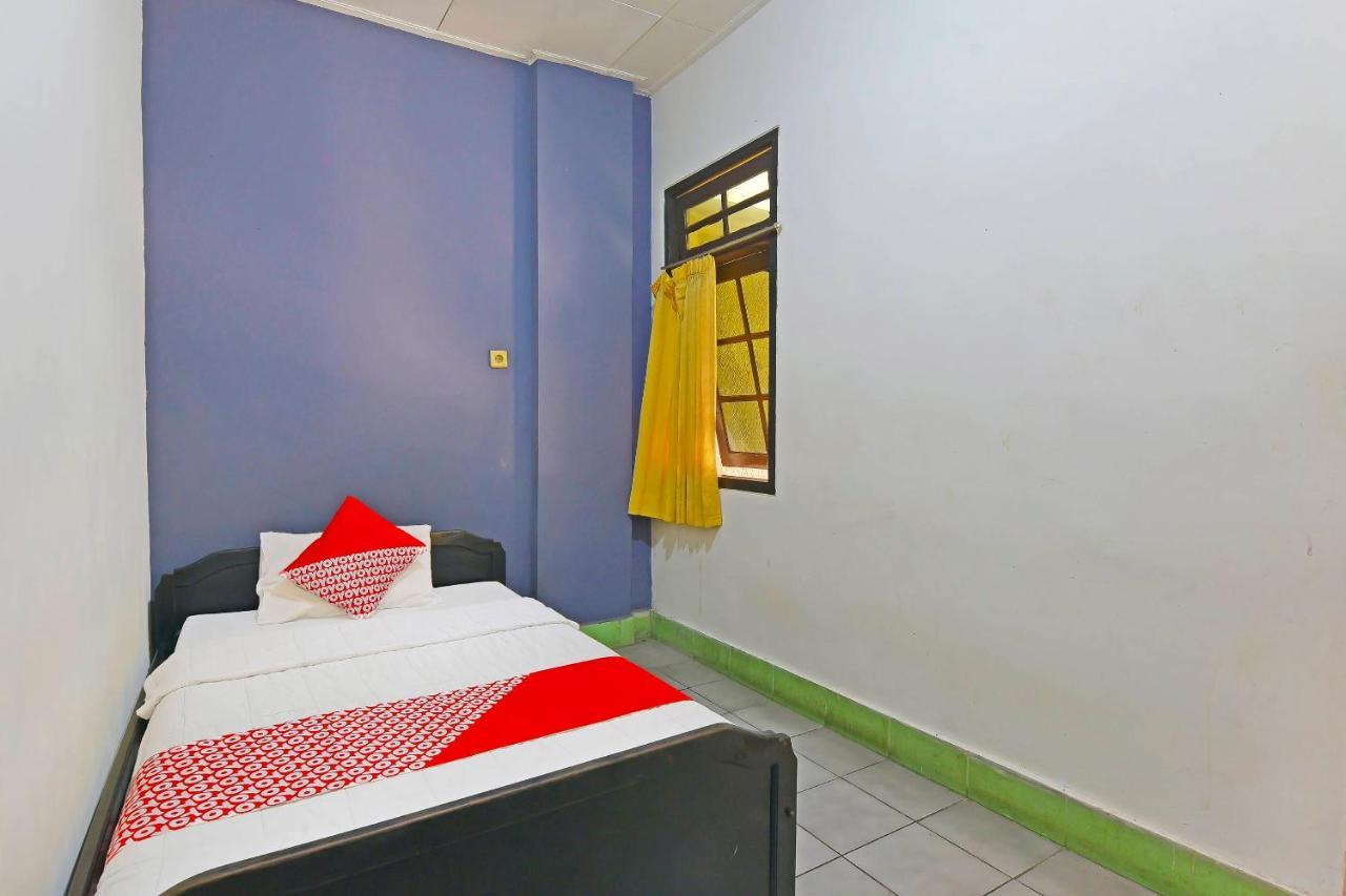 Oyo 3244 Grand Chandra Hotel Denpasar Extérieur photo