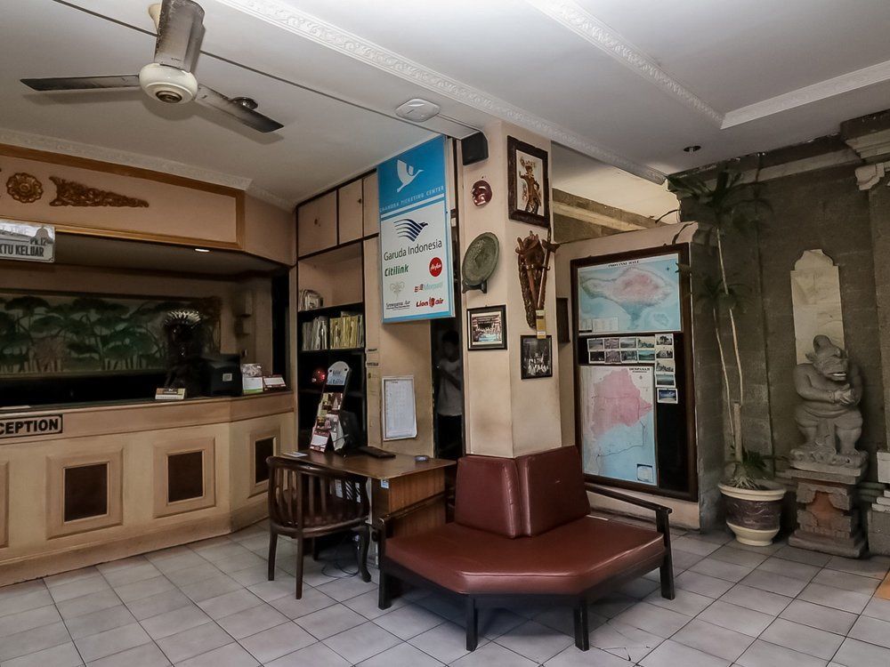 Oyo 3244 Grand Chandra Hotel Denpasar Extérieur photo